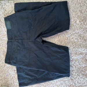 Men’s Black Izod Relaxed fit size 34x32